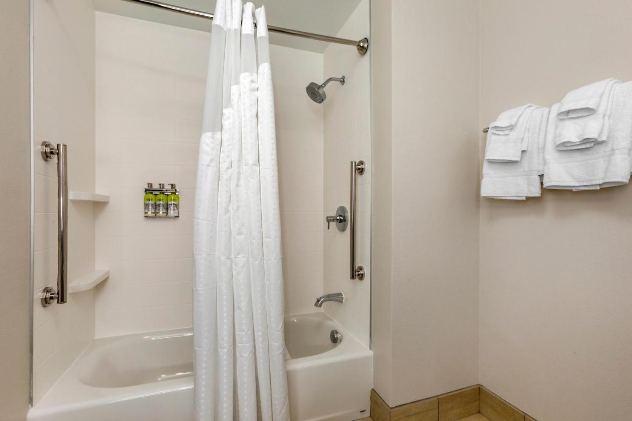 Holiday Inn Express & Suites - Phoenix Dwtn - State Capitol By Ihg Екстериор снимка